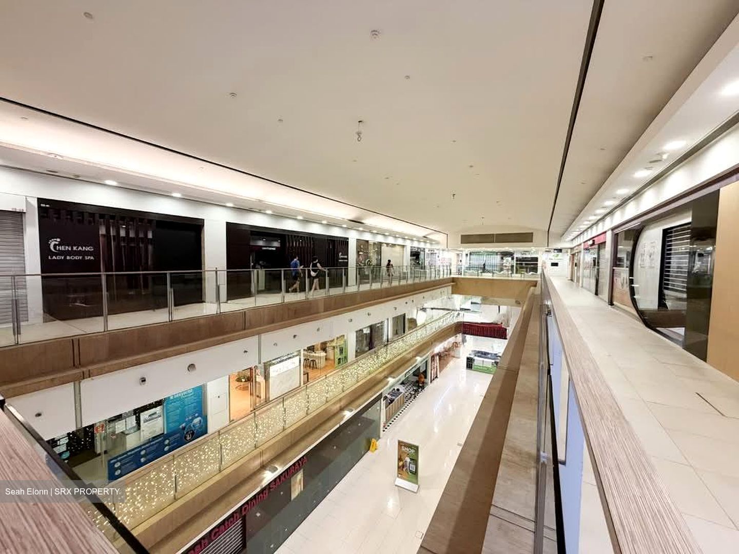 West Coast Plaza (D5), Retail #605336891